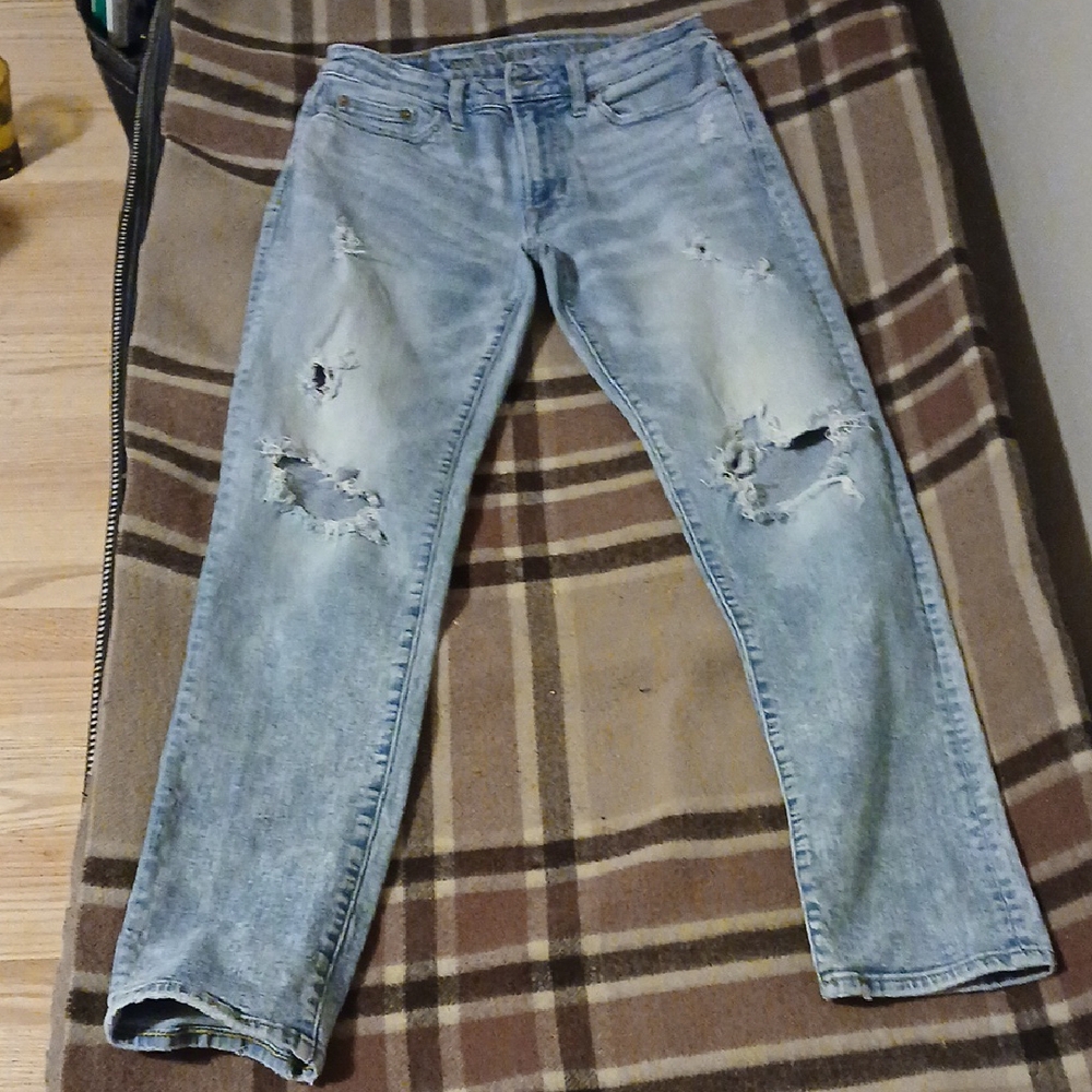 American Eagle Distressed Blue Jeans